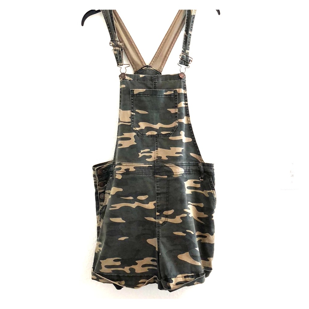 Camouflage overalls